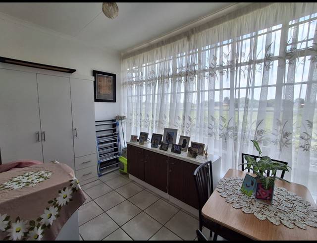 1 BEDROOM APARTMENT FOR SALE IN SUNAIR PARK